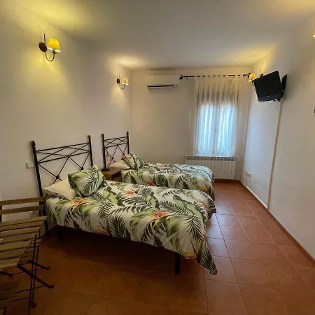 Rural El Arca De Noe El Tiemblo